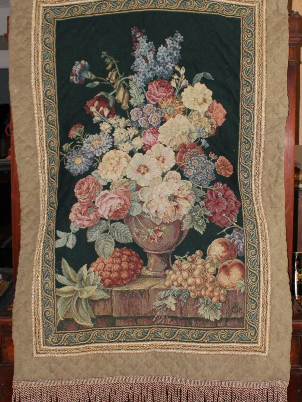 Large Floral Tapestry Wall Hanging w Tassels